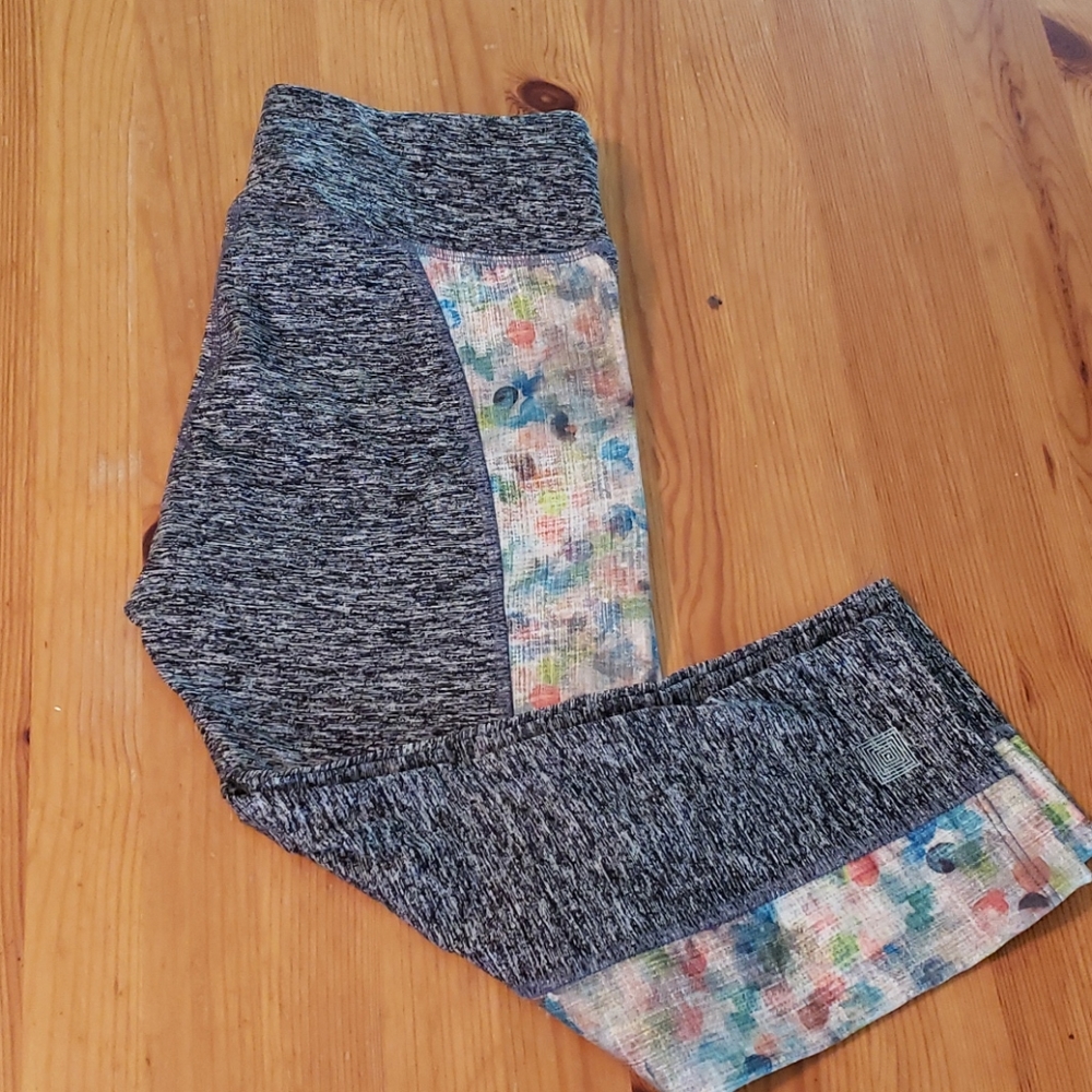Lularoe Jade Workout Capris